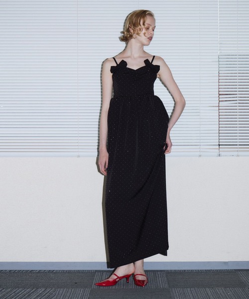 ANDRESD(アンドレスド)の「グリントリボンロングドレス / GLINT RIBBON LONG DRESS(ドレス・レディース・ブラック/ブラウン・S/M/L)」の16枚目の写真