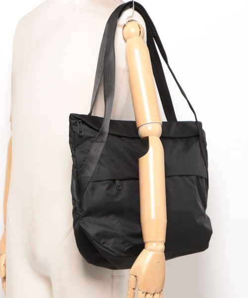 A.M.S.(エーエムエス)の「Mah エムエーエイチ Airy Tote 撥水 軽量ビジネス対応 スマートトートバッグ A4・PC収納対応(ビジネスバッグ・メンズ・ライトグレー/ブラック・FREE)」の8枚目の写真