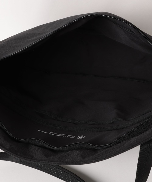 A.M.S.(エーエムエス)の「Mah エムエーエイチ Airy Tote 撥水 軽量ビジネス対応 スマートトートバッグ A4・PC収納対応(ビジネスバッグ・メンズ・ライトグレー/ブラック・FREE)」の4枚目の写真