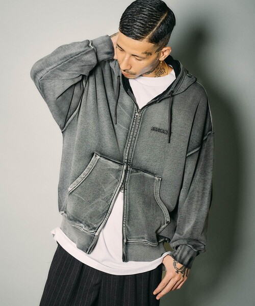 Subciety(サブサエティ)の「Double zip short hoodie(ベスト・メンズ・ブラック/グレー・L/M/S/XL)」の7枚目の写真
