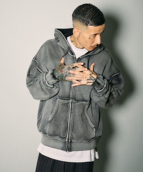 Subciety(サブサエティ)の「Double zip short hoodie(ベスト・メンズ・ブラック/グレー・L/M/S/XL)」の9枚目の写真