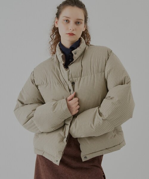 WHIMSIC（ウィムジック）の「【UNISEX/2size】チェックパデットジャケット（ダウンジャケット/コート・メンズ・ブラック/ベージュ・1/2）」の2枚目の写真