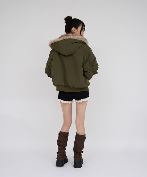 RAY CASSIN(レイカズン)の「【セットアップ対応】裾レースニットショートパンツ(その他パンツ・レディース・ブラック/アイボリー/グレー・FREE)」の4枚目の写真