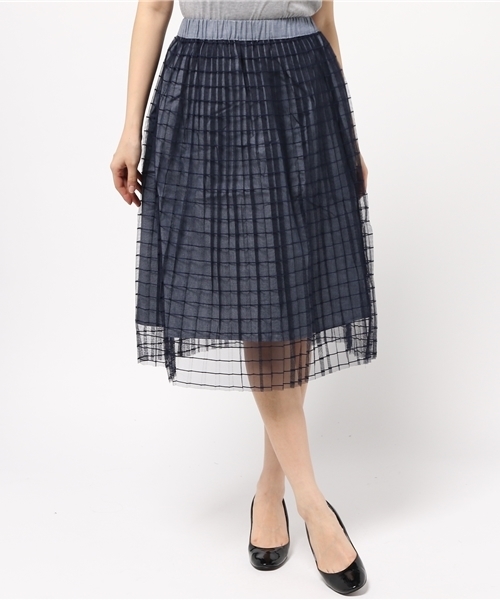 REAL CUBE(リアルキューブ)の「Cloche プリーツチュール×無地リバーシブルスカート(スカート・レディース・ブラック/ネイビー・02)」の1枚目の写真