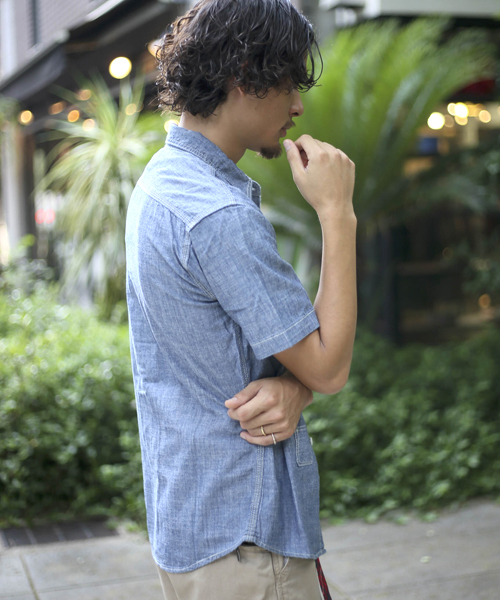 Denime（ドゥニーム）の「半袖ダンガリーシャツ（シャツ/ブラウス・メンズ・ネイビー/サックスブルー・LARGE/MEDIUM/X-LARGE）」の19枚目の写真