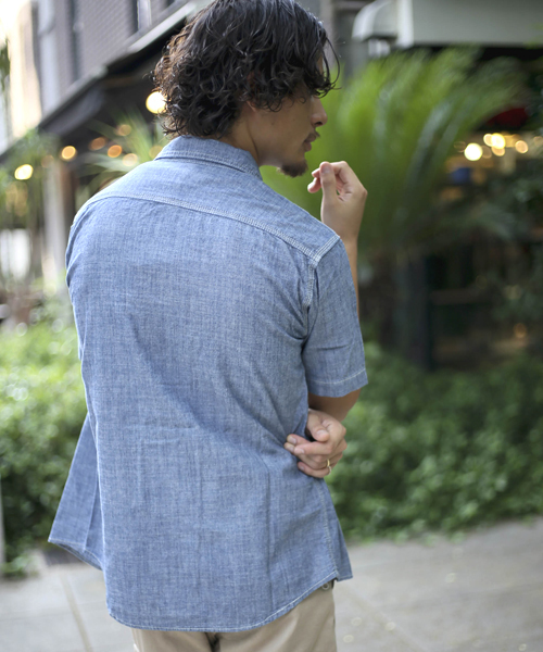 Denime（ドゥニーム）の「半袖ダンガリーシャツ（シャツ/ブラウス・メンズ・ネイビー/サックスブルー・LARGE/MEDIUM/X-LARGE）」の20枚目の写真