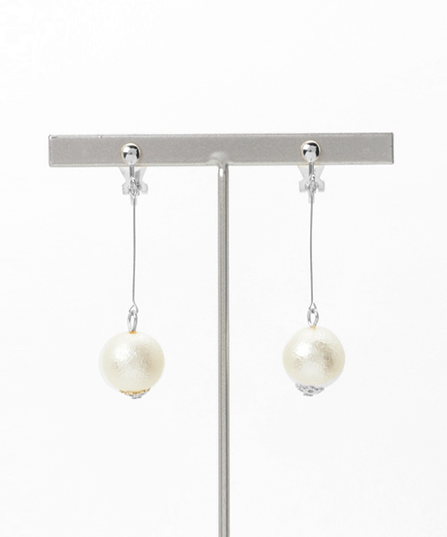 ROPE' PICNIC（ロペピクニック）の「ビッグパールロングイヤリング（イヤリング・レディース・ゴールド/シルバー・F）」の2枚目の写真