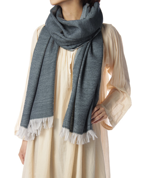 And A（アンドエー）の「ウーリーストール（ストール/ショール・レディース・グレー/パープル系その他・FREE）」の3枚目の写真