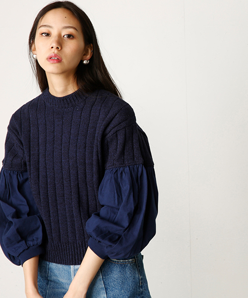 MOUSSY（マウジー）の「SWEAT COMBI VOLUME KNIT（ニット/セーター・レディース・オフホワイト/ベージュ/ネイビー・FREE）」の3枚目の写真