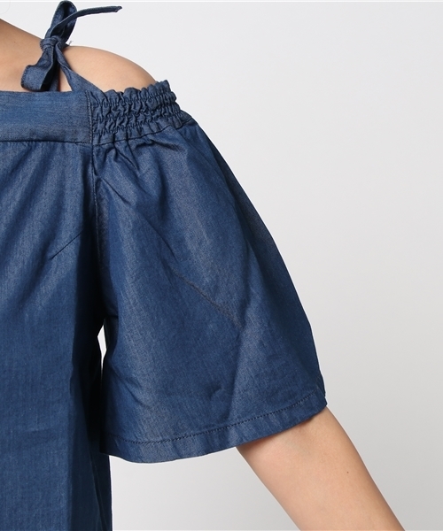 Moname（モナーム）の「Moname   オフショルダー ブラウス   41162361（シャツ/ブラウス・レディース・ブルー・M/S）」の6枚目の写真