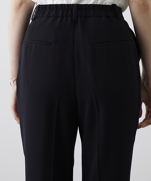 STUDIOUS（ステュディオス）の「ダブルクロスセットアップテーパードパンツ（その他パンツ・レディース・グレイッシュベージュ/ネイビー/ブラック/キャメル・1/0）」の14枚目の写真