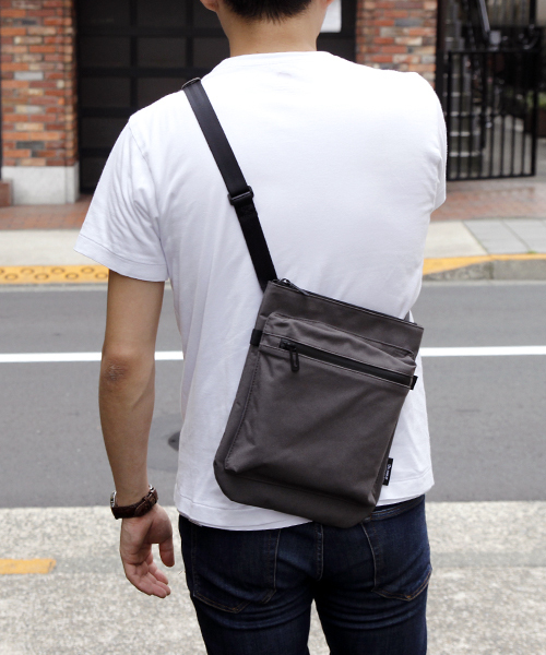 【Un coeur/アンクール】FPC(2)ショルダーバッグ(サコッシュ)K907229（ショルダーバッグ）｜Un coeur（アンクール）