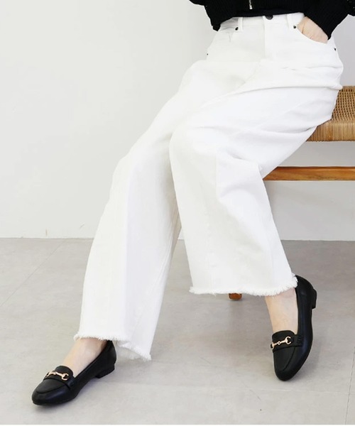 AmiAmi(アミアミ)の「履き心地はふわふわマシュマロ感覚!ビット付ローファーパンプス(パンプス・レディース・グレー/ネイビー/ベージュ系その他/ワイン/ライトブルー/ブラック系その他/ホワイト/ライトグレー/モカ/ブラック/ベージュ/ブラック系その他3/ブラック系その他2/アイボリー/キャメル・22.5cm/23.5cm/24cm/23cm/25cm/24.5cm)」の19枚目の写真