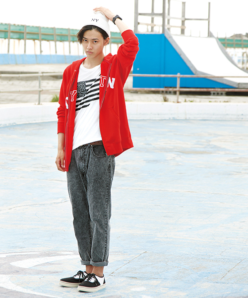 WEGO（ウィゴー）の「WEGO/国旗ロゴTシャツ（Tシャツ/カットソー・メンズ・ブルー/ホワイト/ブラック・LARGE/MEDIUM）」の11枚目の写真