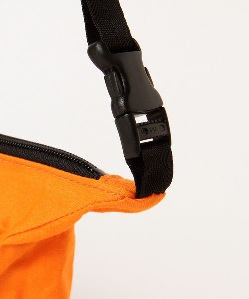 BAG'n'NOUN（バッグンナウン）の「BAG'n'NOUN / coastguard/s ＜UNISEX＞（ショルダーバッグ・レディース・オレンジ・ONE SIZE）」の5枚目の写真