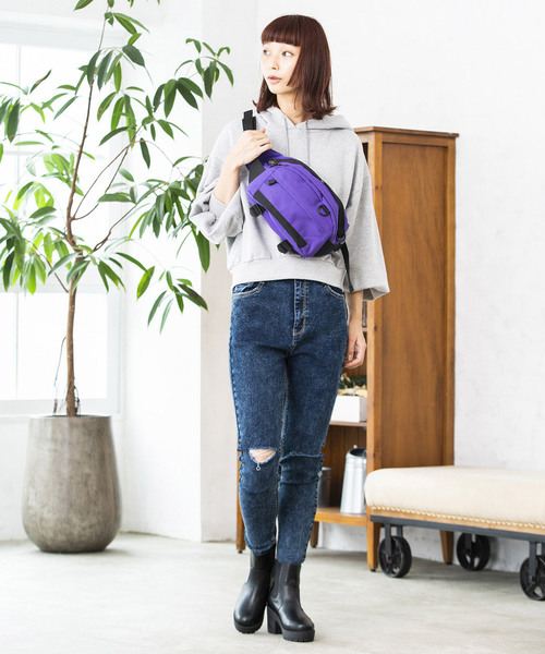 WEGO（ウィゴー）の「WEGO/ウエストボディバッグ（ボディバッグ/ウエストポーチ・レディース・ブラック/パープル・FREE）」の17枚目の写真