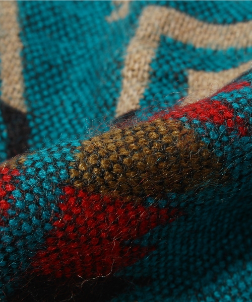 Ray BEAMS(レイビームス)の「□AGAM / ネイティブ柄 ストール(ストール/ショール・レディース・ブラック/レッド/ブルー・ONE SIZE)」の5枚目の写真