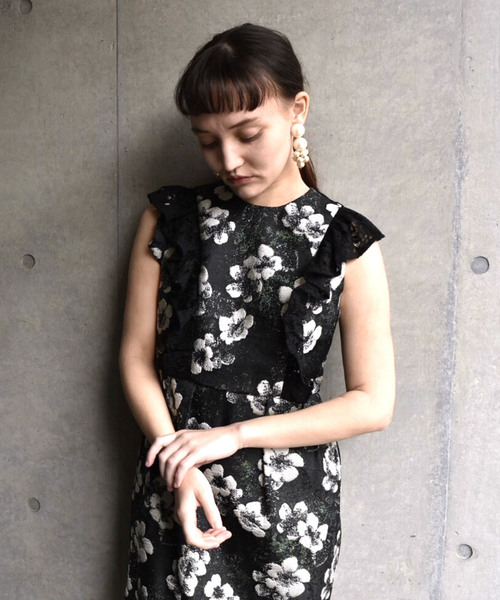 kaene(カエン)の「レース×ジャガードワンピース(ドレス・レディース・ブラック/ネイビー・38/36)」の6枚目の写真