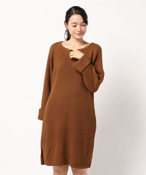 AMERICAN HOLIC（アメリカンホリック）の「・ボートネックラグランニットワンピース＊（ワンピース・レディース・アイボリー/チャコールグレー/ブラック/キャメル/ダークグリーン・FREE）」の5枚目の写真