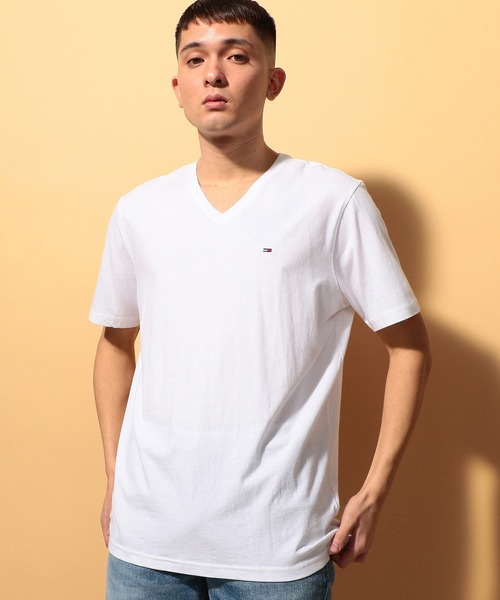 tommy jeans(トミー ジーンズ)の「ベーシックVネックTシャツ(Tシャツ/カットソー・メンズ・ホワイト/ブラック/ネイビー/グレー・SMALL/MEDIUM/LARGE/X-LARGE)」の1枚目の写真