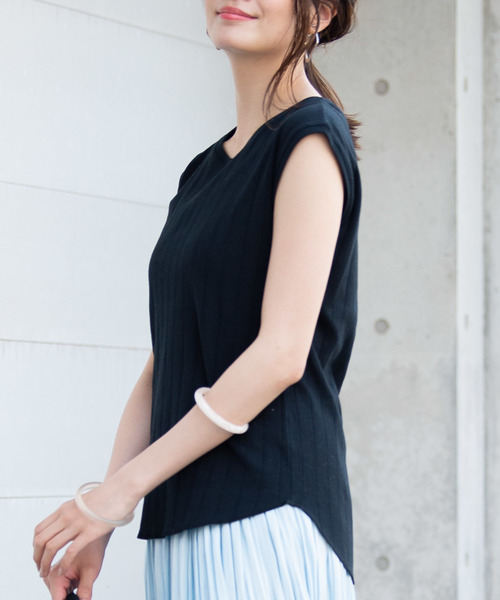 Aunt Marie's(アントマリーズ)の「AUNT MARIE'S 《汗ジミ防止》アンチステインワイドリブフレンチカットソー(Tシャツ/カットソー・レディース・ホワイト/ブラック/グレー/ブルー/パープル/ブラウン/マスタード・FREE)」の17枚目の写真
