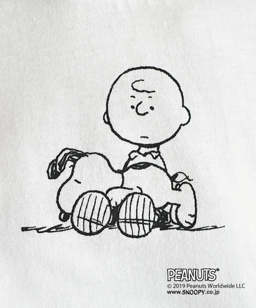 PEANUTS（ピーナッツ）の「スヌーピープリントゆるTシャツ（Tシャツ/カットソー・レディース・ブラック/ベージュ/オフホワイト・FREE）」の16枚目の写真