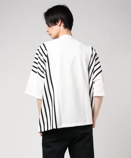 Beno(ビーノ)の「ミニ裏毛 / ハイブリッド ストライプ切替 オーバーサイズ スピンドル Tシャツ(Tシャツ/カットソー・メンズ・ベージュ/オフホワイト/ブラック・FREE)」の4枚目の写真
