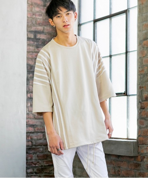 Beno(ビーノ)の「ミニ裏毛 / ハイブリッド ストライプ切替 オーバーサイズ スピンドル Tシャツ(Tシャツ/カットソー・メンズ・ベージュ/オフホワイト/ブラック・FREE)」の8枚目の写真