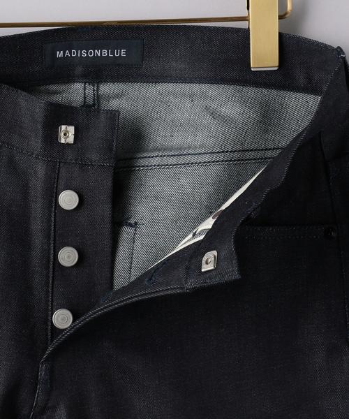 マディソンブルー MADISON BLUE セルビッチ裾ロゴ ストレートデニム MADISON BLUE（マディソンブルー）の「＜MADISON BLUE