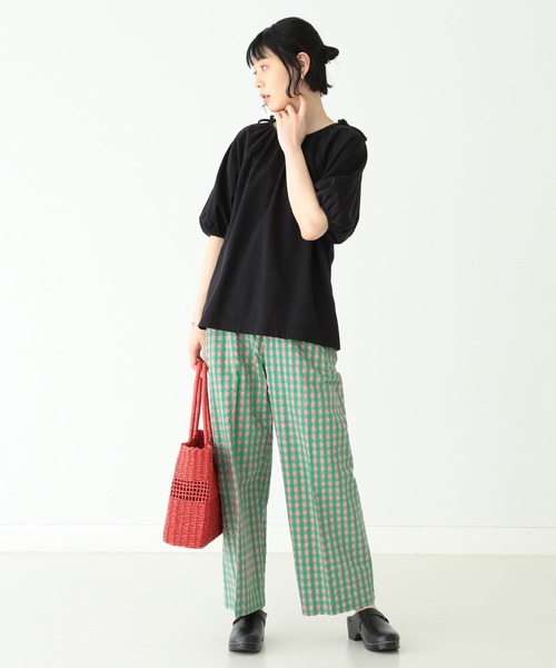 BEAMS BOY(ビームスボーイ)の「BEAMS BOY / リボン パフスリーブ Tシャツ(Tシャツ/カットソー・レディース・ブラック/レッド・ONE SIZE)」の4枚目の写真