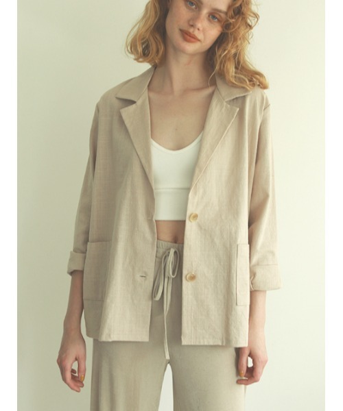 AMAIL(アマイル)の「Relax easy jacket(テーラードジャケット・レディース・ブラック/ベージュ・FREE)」の2枚目の写真