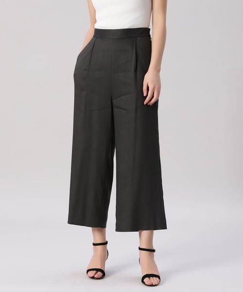 INED(イネド)の「タックワイドパンツ《PONTETORTO》(その他パンツ・レディース・ダークブラウン/ライトホワイト/オフホワイト・7号/9号/11号)」の4枚目の写真