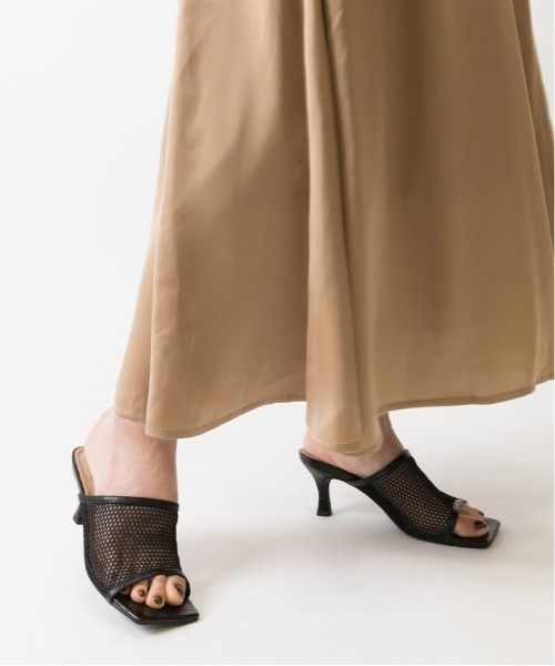 RANDA（ランダ）の「ソフト メッシュスクエアトゥミュールサンダル（サンダル・レディース・ベージュ/ブラック/ホワイト・M/L/LL/S）」の6枚目の写真