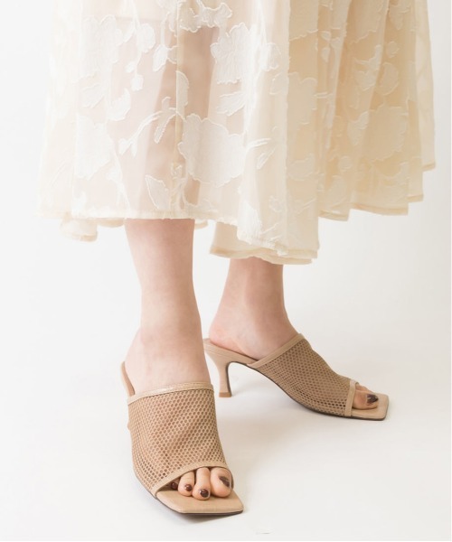 RANDA（ランダ）の「ソフト メッシュスクエアトゥミュールサンダル（サンダル・レディース・ベージュ/ブラック/ホワイト・M/L/LL/S）」の9枚目の写真