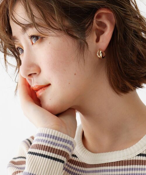 AG by aquagirl（エージーバイアクアガール）の「◆キャッチレスピアス（ピアス（両耳用）・レディース・シルバー/ゴールド・00）」の2枚目の写真