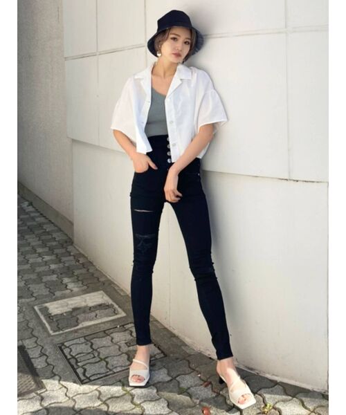 EMODA（エモダ）の「スクエアカットローシューズ（サンダル・レディース・ブラック/ホワイト・MEDIUM/LARGE/SMALL）」の13枚目の写真