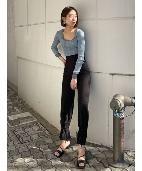 EMODA（エモダ）の「スクエアカットローシューズ（サンダル・レディース・ブラック/ホワイト・MEDIUM/LARGE/SMALL）」の18枚目の写真