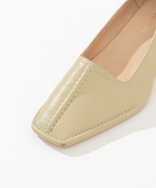 natural couture（ナチュラルクチュール）の「センターシ―ムスクエアトゥパンプス（パンプス・レディース・ミント/ブラック/アイボリー・MEDIUM/LARGE）」の7枚目の写真