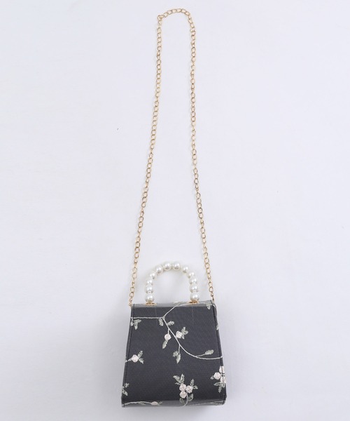 WC（ダブル シー）の「チュールスクエアバッグ（ハンドバッグ・レディース・アイボリー/ブラック・FREE）」の3枚目の写真