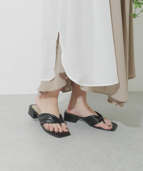 SENSE OF PLACE by URBAN RESEARCH（センスオブプレイスバイアーバンリサーチ）の「ブロックヒールハナオサンダル（サンダル・レディース・ブラック/アイボリー/オレンジ・SMALL/LARGE/MEDIUM）」の3枚目の写真