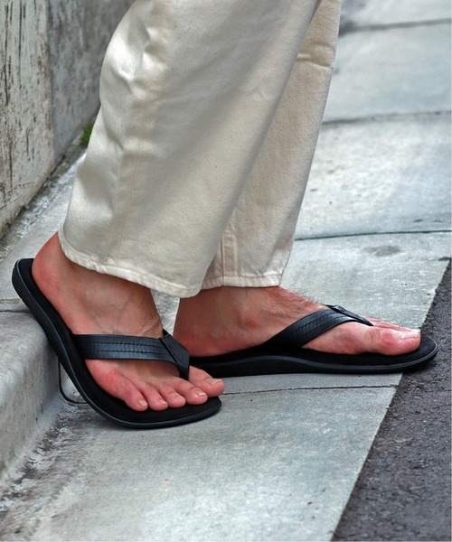 ISLAND SLIPPER(アイランドスリッパ)の「【ISLAND SLIPPER / アイランドスリッパ】別注 LEATHER×SUEDE サンダル(サンダル・メンズ・ブラック/ベージュ/ブラウン・8/10/9/7)」の2枚目の写真