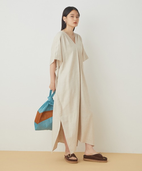 ADAM ET ROPE'(アダムエロペ)の「【アウトレット店舗・WEB限定】リネンヘリンボーンカフタンワンピース(ワンピース・レディース・キナリ/ベージュ系その他・FREE)」の5枚目の写真