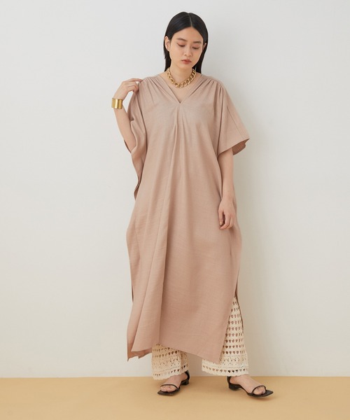 ADAM ET ROPE'(アダムエロペ)の「【アウトレット店舗・WEB限定】リネンヘリンボーンカフタンワンピース(ワンピース・レディース・キナリ/ベージュ系その他・FREE)」の15枚目の写真