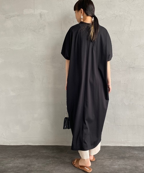 [mizuiro ind/ミズイロインド] モックネック ロング丈ワンピース mizuiro ind/ミズイロインド] モックネック ロング丈ワンピース