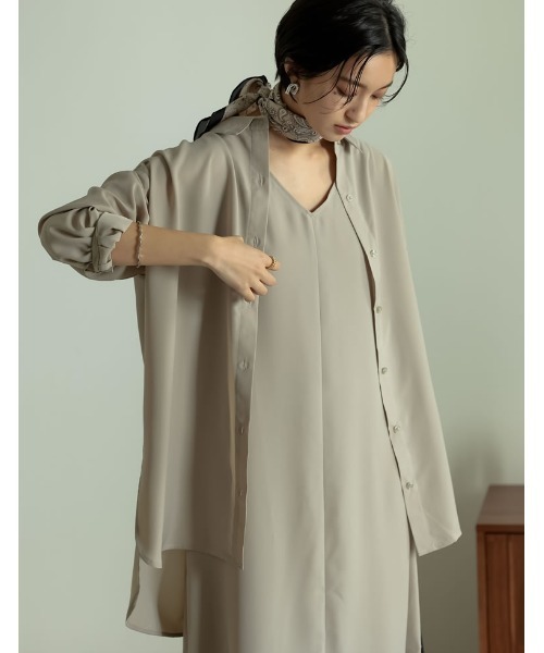 Re:EDIT(リエディ)の「マットサテンオーバーサイズシャツ(シャツ/ブラウス・レディース・ブラック/グレイッシュベージュ/パープル・LARGE/MEDIUM)」の14枚目の写真