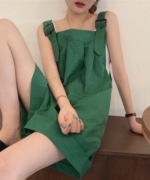KOR（ケーオーアール）の「ミニ丈サロペット（サロペット/オーバーオール・レディース・ブラウン/グリーン・FREE）」の2枚目の写真