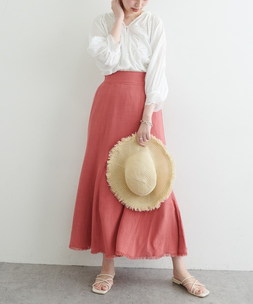 natural couture(ナチュラルクチュール)の「長さ変えられる麻混フリンジスカート(スカート・レディース・イエロー/アイボリー/ブラック/レッド・FREE)」の1枚目の写真