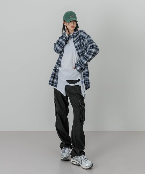 FOLLOWIN(フォロウィン)の「【UNISEX】ハイウエストワイドカーゴバックベンディングカーゴパンツ(カーゴパンツ・メンズ・ブラック/ブルー・MEDIUM/LARGE)」の6枚目の写真