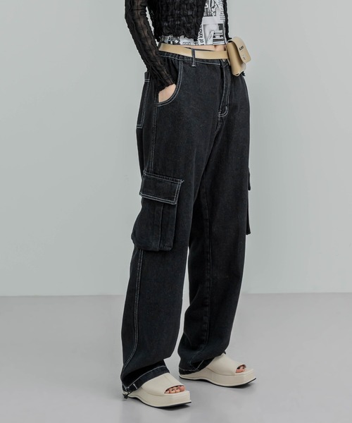 FOLLOWIN(フォロウィン)の「【UNISEX】ハイウエストワイドカーゴバックベンディングカーゴパンツ(カーゴパンツ・メンズ・ブラック/ブルー・MEDIUM/LARGE)」の14枚目の写真