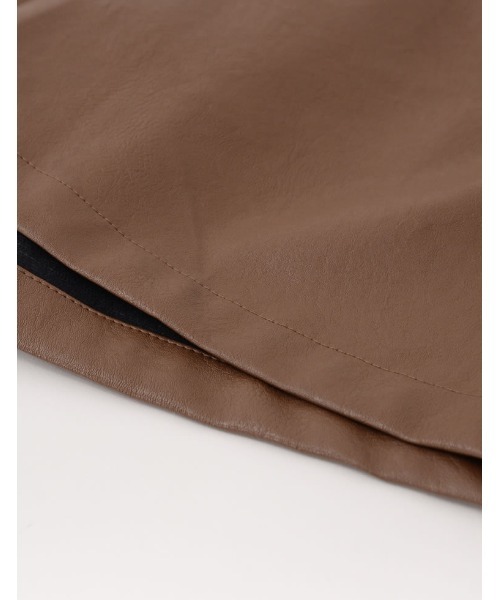 Re:EDIT（リエディ）の「エコレザーショートパンツ（その他パンツ・レディース・アイボリー/ブラック/ブラウン/カーキ・LARGE/SHORT/MEDIUM）」の17枚目の写真